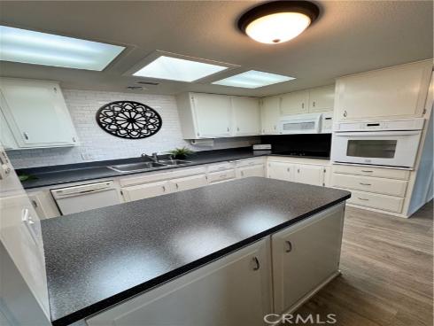 1075 Brookline Rd #220a M-9 , Seal Beach, CA