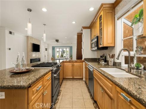 123 13th 1 Street, Seal Beach, CA