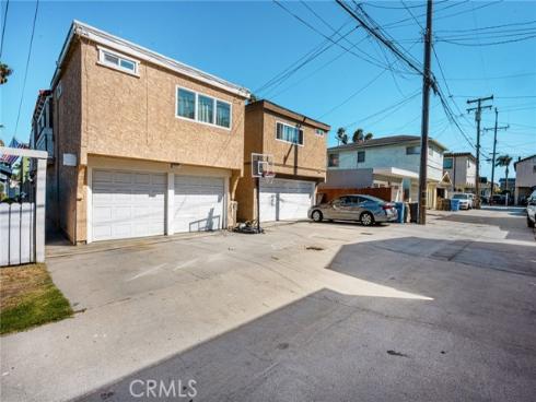 123 13th 1 Street, Seal Beach, CA