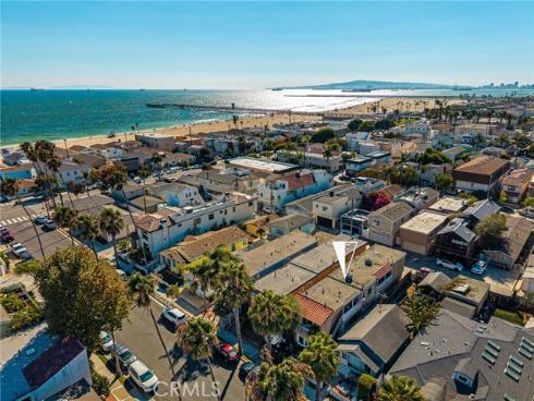 123 13th 1 Street, Seal Beach, CA