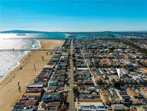 123 13th 1 Street, Seal Beach, CA