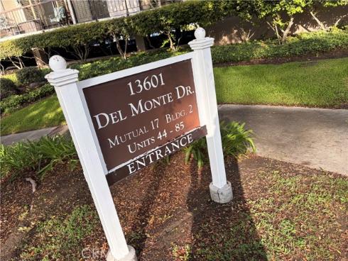 13601 Del Monte 82C Drive, Seal Beach, CA