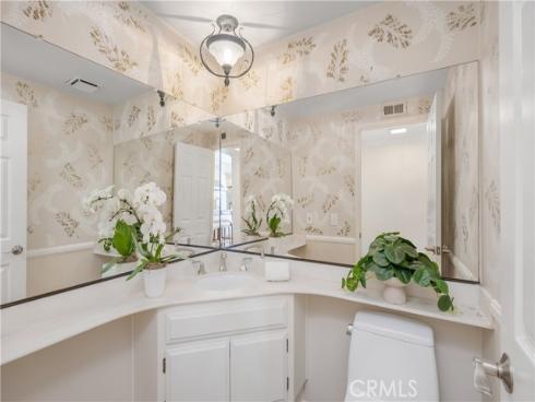 341 Regatta Way, Seal Beach, CA