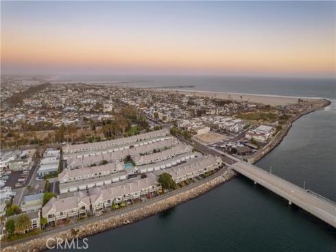 341 Regatta Way, Seal Beach, CA