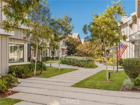 341 Regatta Way, Seal Beach, CA