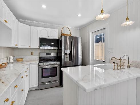 29300 Hazel Bell Drive , Silverado Canyon, CA
