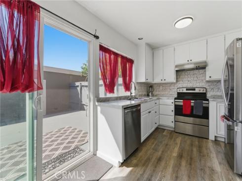 7085 Fulton , Stanton, CA