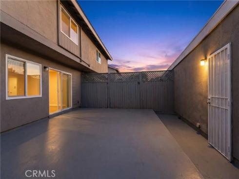 7085 Fulton , Stanton, CA