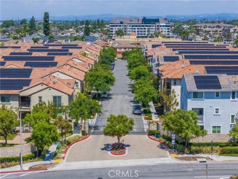 102  Lantana   Drive, Stanton, CA