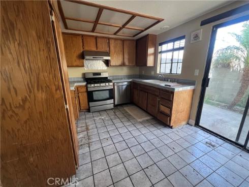 10546 Knott , Stanton, CA