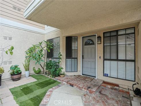12635 Briarglen Loop K , Stanton, CA