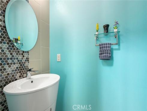 2 Serena Way, Stanton, CA