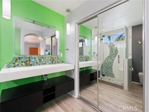 2 Serena Way, Stanton, CA