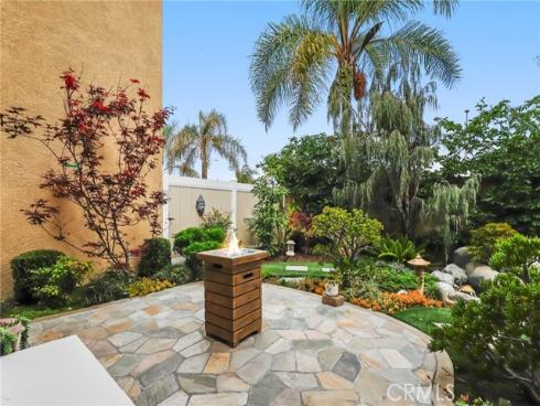 2 Serena Way, Stanton, CA