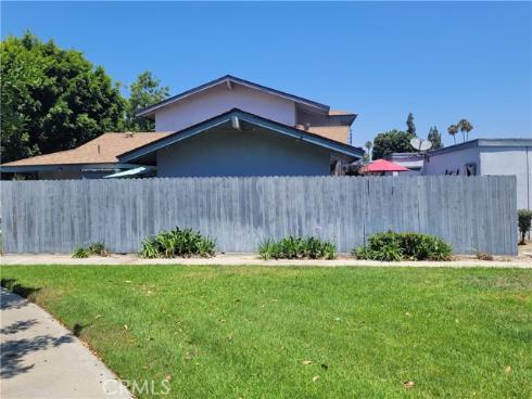 11063 Kibbins , Stanton, CA