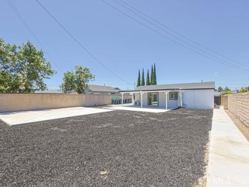11842 Santa Rosalia , Stanton, CA