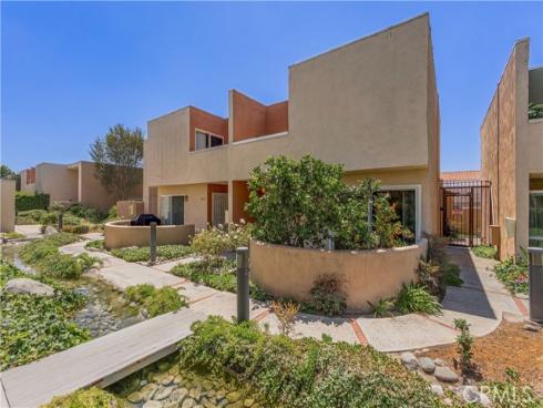 10758 Knott , Stanton, CA