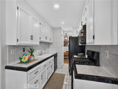 10758 Knott , Stanton, CA