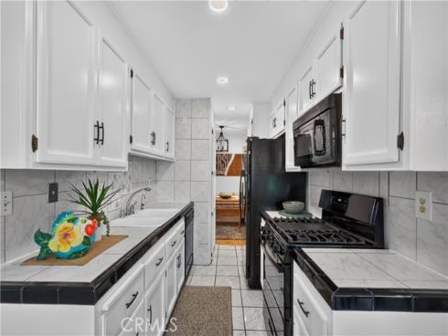 10758 Knott , Stanton, CA