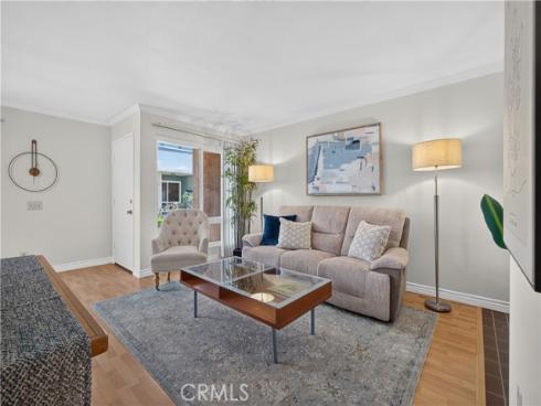 10758 Knott , Stanton, CA