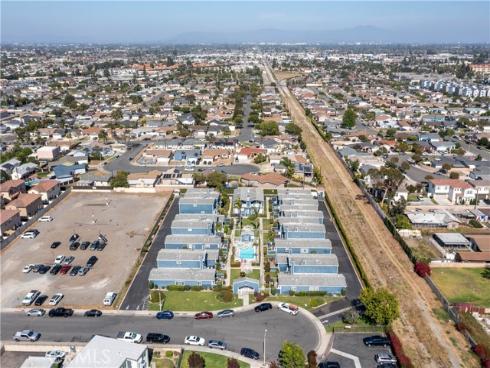 10678  Bell St  13 , Stanton, CA