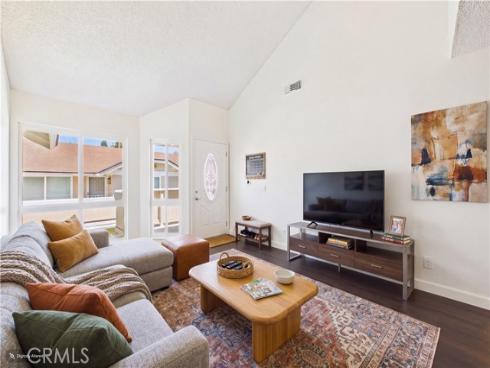 7735 Briarglen D