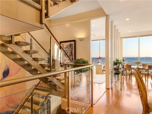 67 A Surfside Avenue, Surfside, CA