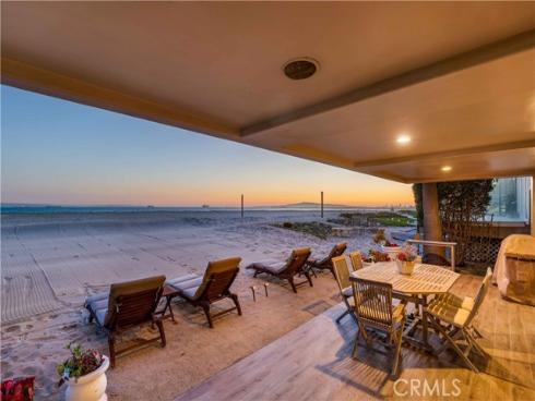 67 A Surfside Avenue, Surfside, CA