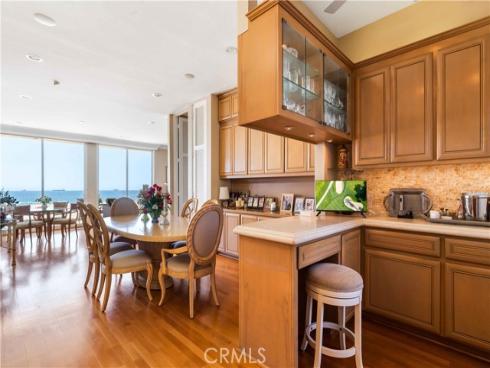 67 A Surfside Avenue, Surfside, CA