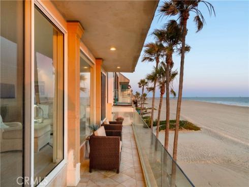 67 A Surfside Avenue, Surfside, CA