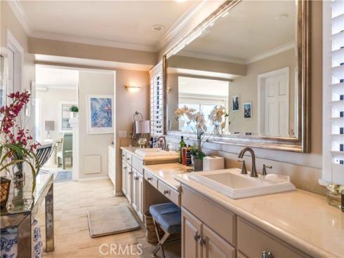 67 A Surfside Avenue, Surfside, CA