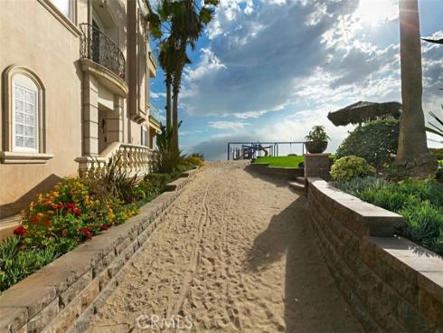 67 A Surfside Avenue, Surfside, CA