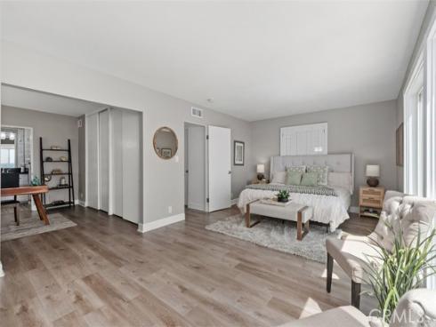 17111 S Pacific Avenue, Sunset Beach, CA