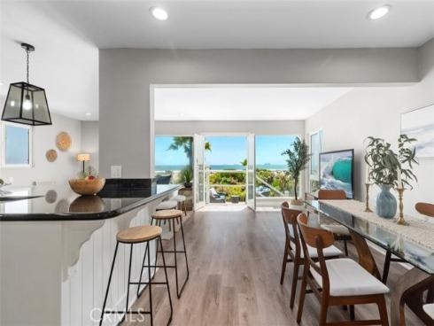 17111 S Pacific Avenue, Sunset Beach, CA