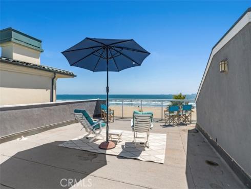 17111 S Pacific Avenue, Sunset Beach, CA