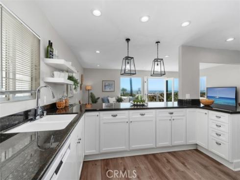 17111 S Pacific Avenue, Sunset Beach, CA