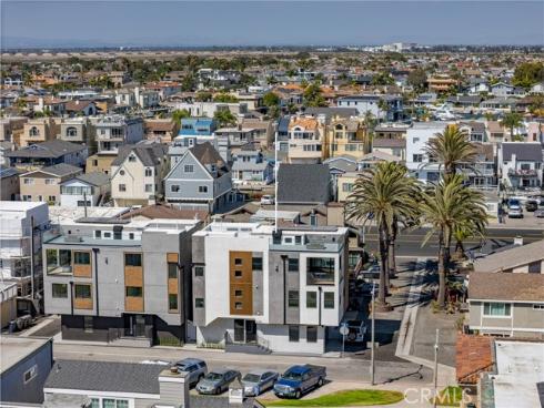 16815  14th  , Sunset Beach, CA