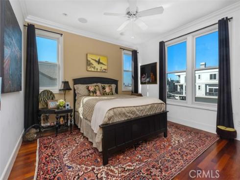 17027 S Pacific Avenue, Sunset Beach, CA