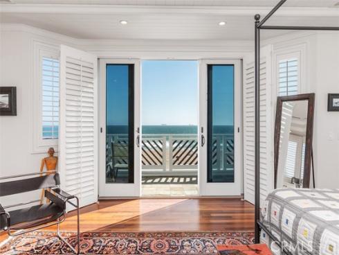 17027 S Pacific Avenue, Sunset Beach, CA