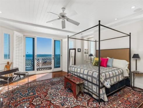 17027 S Pacific Avenue, Sunset Beach, CA