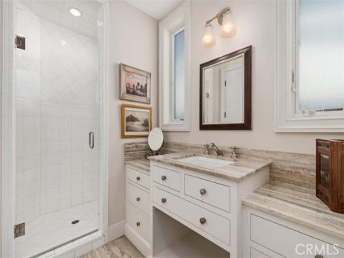17027 S Pacific Avenue, Sunset Beach, CA