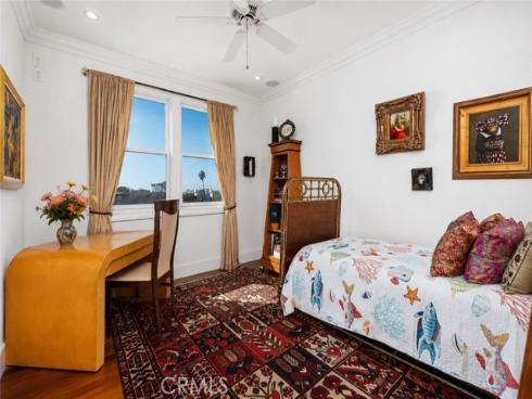 17027 S Pacific Avenue, Sunset Beach, CA