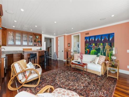 17027 S Pacific Avenue, Sunset Beach, CA