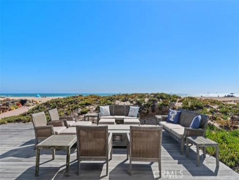 17027 S Pacific Avenue, Sunset Beach, CA