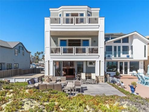17027 S Pacific Avenue, Sunset Beach, CA