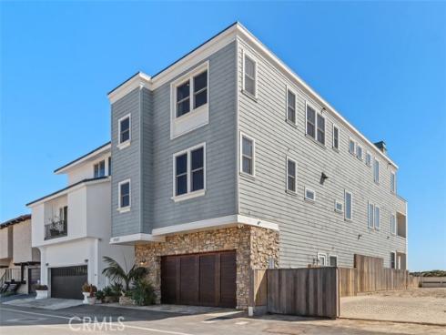 17027 S Pacific Avenue, Sunset Beach, CA