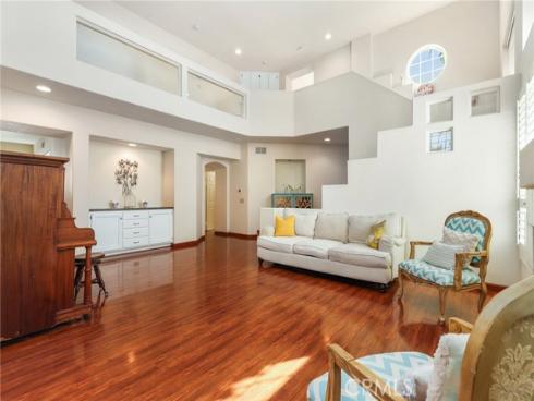 61 Summitcrest , Trabuco Canyon, CA
