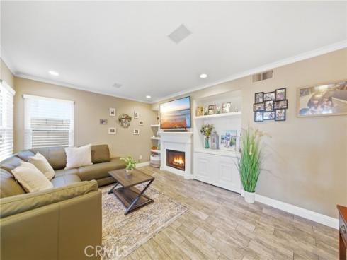 30 Moccasin Trail , Trabuco Canyon, CA