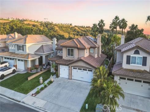 30 Moccasin Trail , Trabuco Canyon, CA