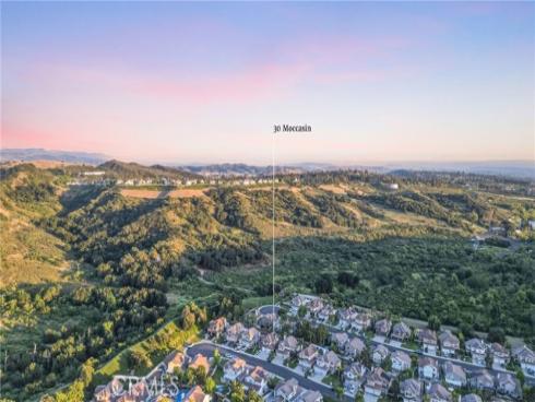 30 Moccasin Trail , Trabuco Canyon, CA